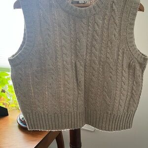 Boden Cable-Knit Sleeveless Sweater Vest - tan